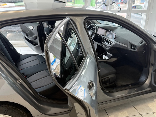 BMW serie uno bien equipado 2022 ocasion
