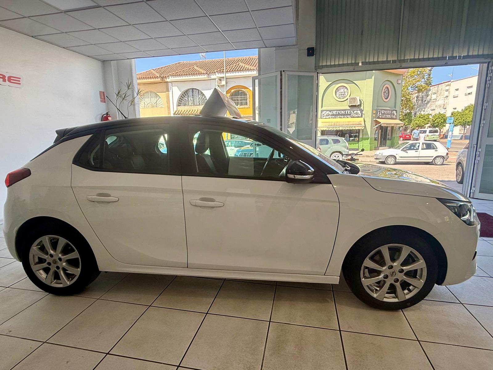 Opel corsa Gasolina 2022 Jerez semi nuevo