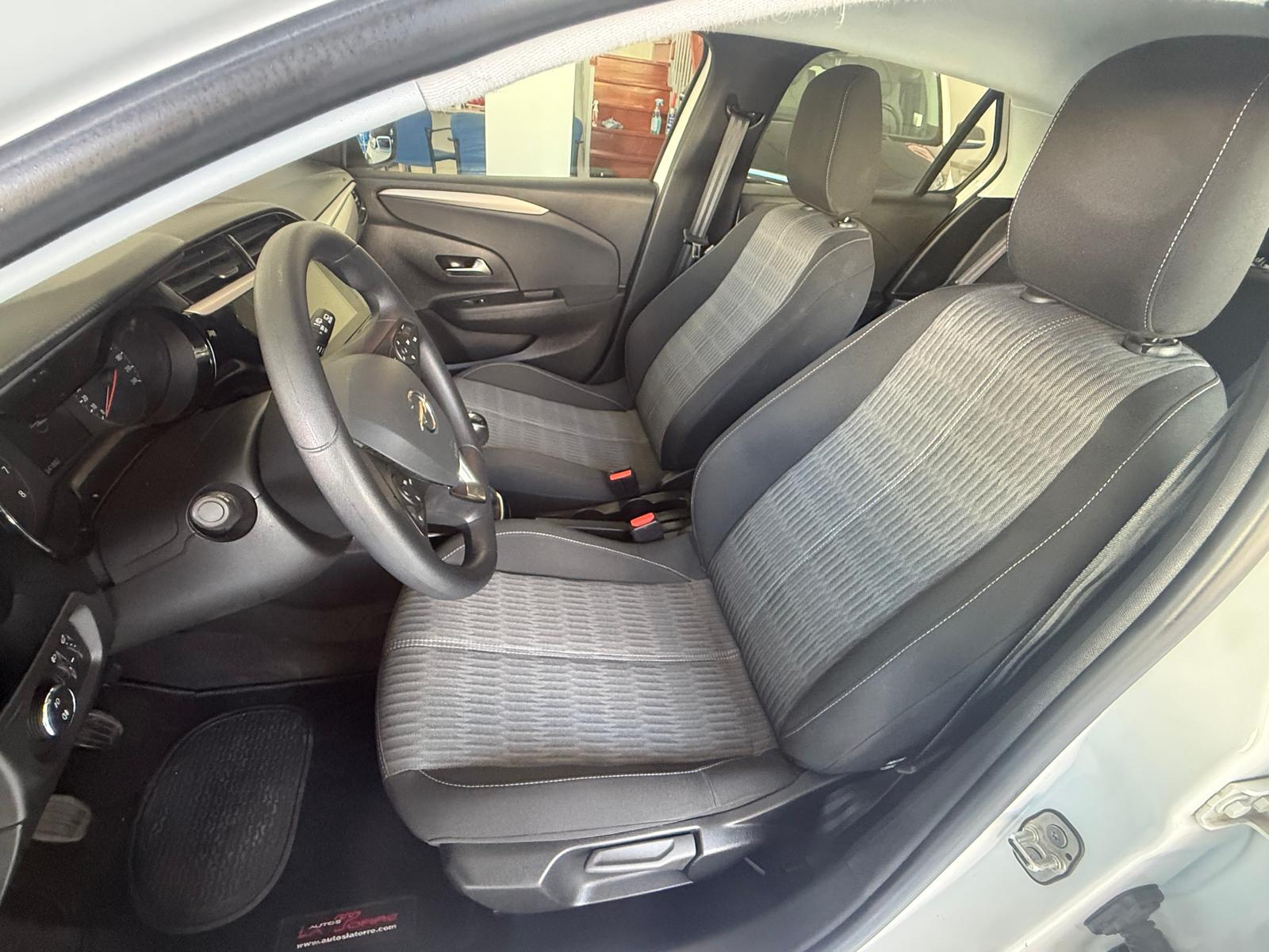 Opel corsa Gasolina 2022 Jerez semi nuevo