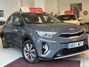 KIA STONIC Seminuevo 2023